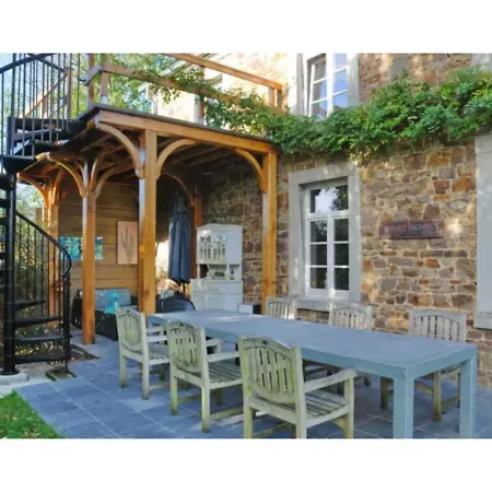 Stone-built Holiday In With Garden Werpin
