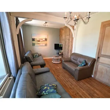 Stone-built In With Garden Dom wakacyjny *