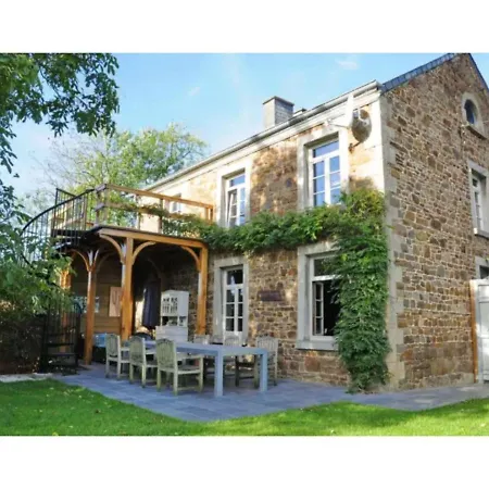 Hébergement de vacances Stone-built Holiday In With Garden